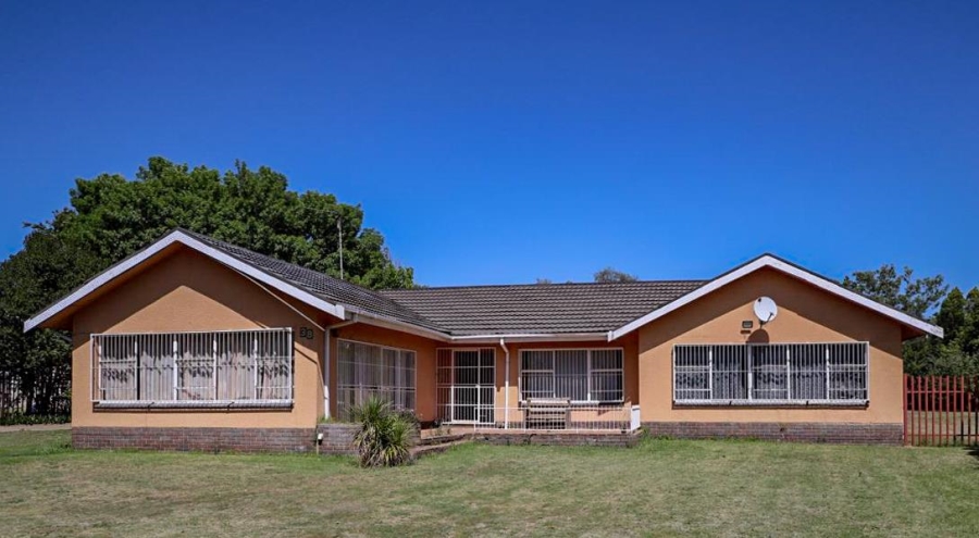 4 Bedroom Property for Sale in Heilbron Free State